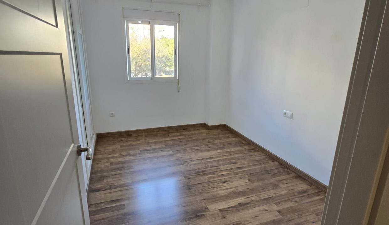 WhatsApp Image 2025-04-22 at 17.22.00 (1)